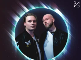 Thomas Will, dúo finlandés de EDM, en una presentación en vivo mientras tocan su música electrónica con influencia de festival house.