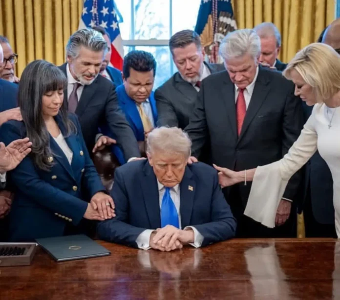 Donald Trump y Harvard en disputa por inscripción de estudiantes internacionales