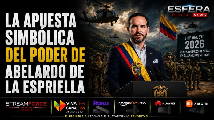 Abelardo de la Espriella durante un acto de reafirmación de autoridad ante miembros de las Fuerzas Militares.
